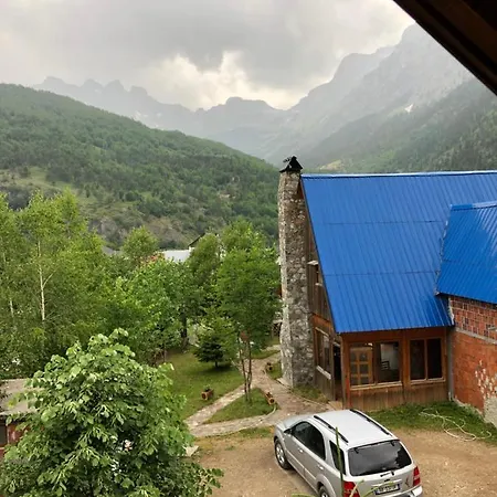 Guest House Natyra بيت ضيافة
