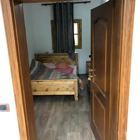 Guest House Natyra ולבונה
